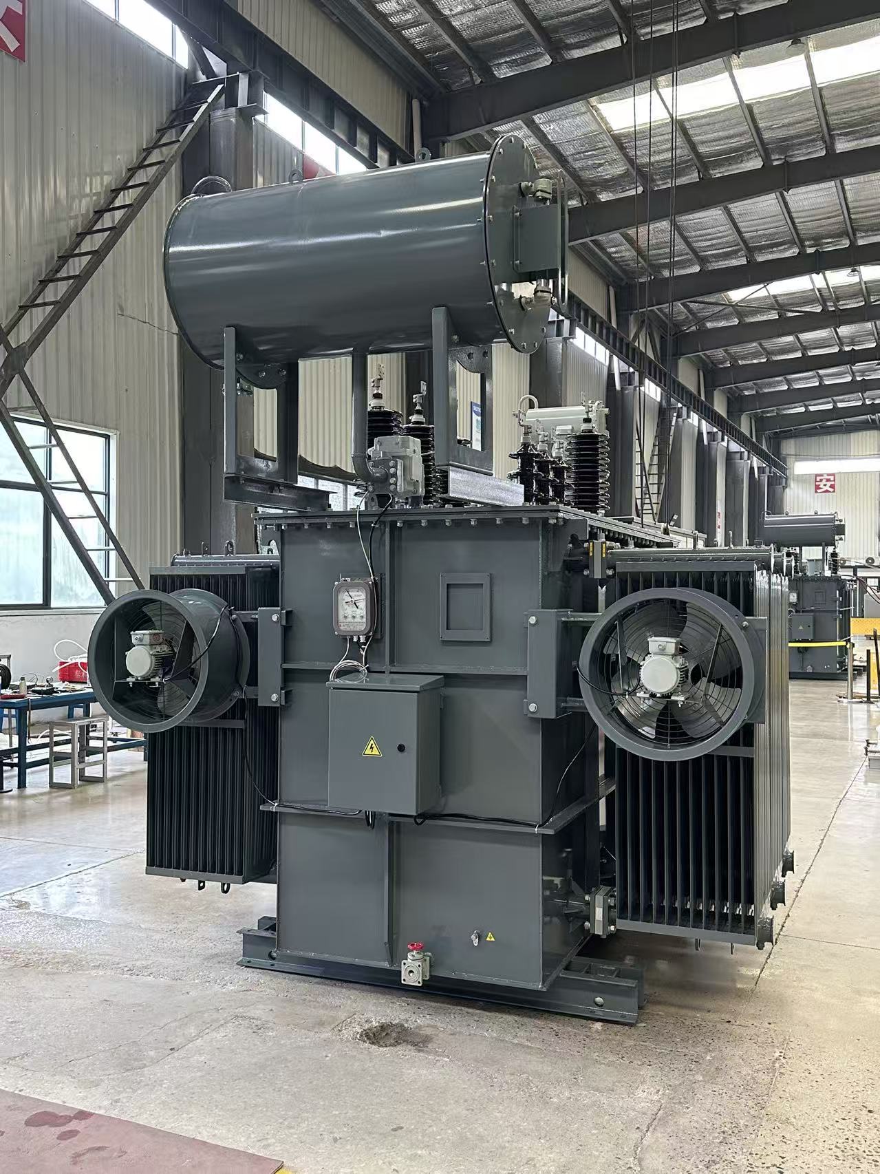 SYHF 6300kVA 삼상 유입 변압기, 아제르바이잔에서 폭넓은 호평 획득, 지역 TV에 소개